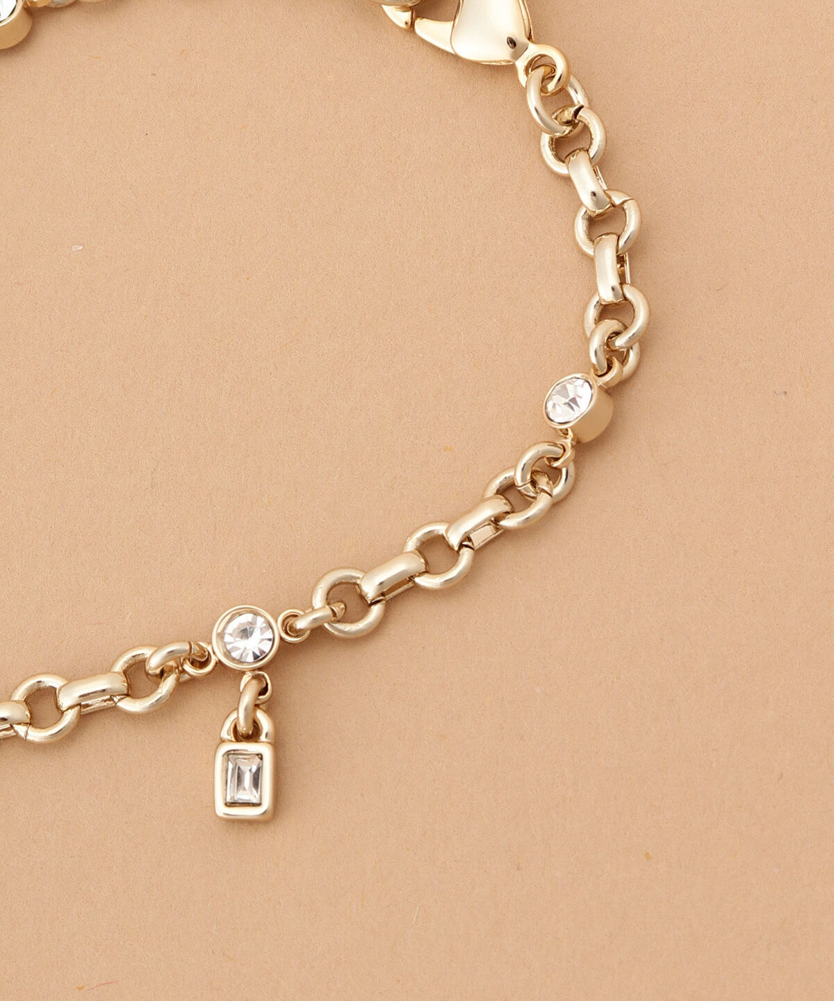 Samantha Thavasa「ビジューシンプルイニシャルバッグチャーム(K)」|チャーム・キーホルダー|