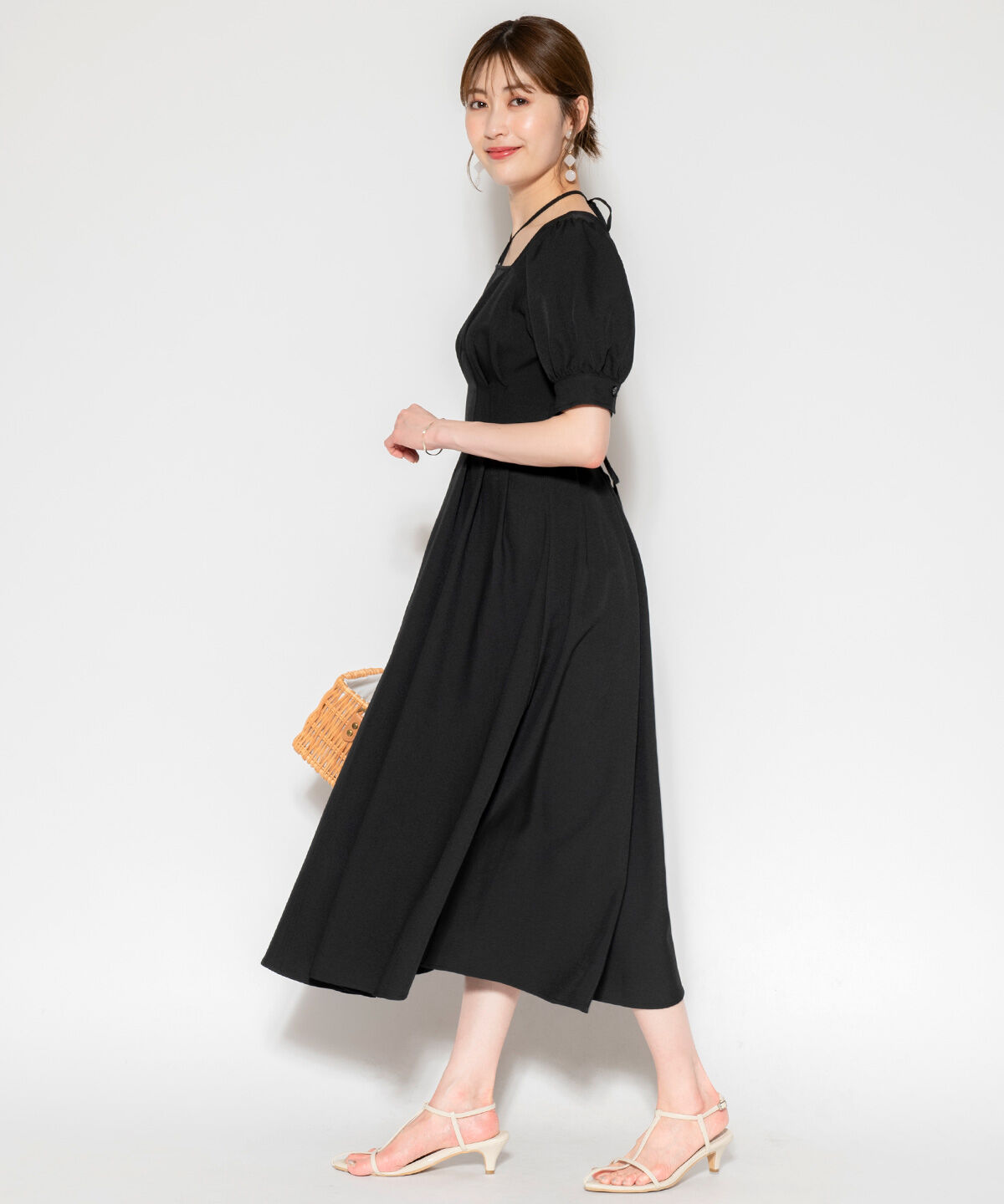 アンドクチュール「ウエストタックホルターリボン半袖ワンピース」|ワンピース|