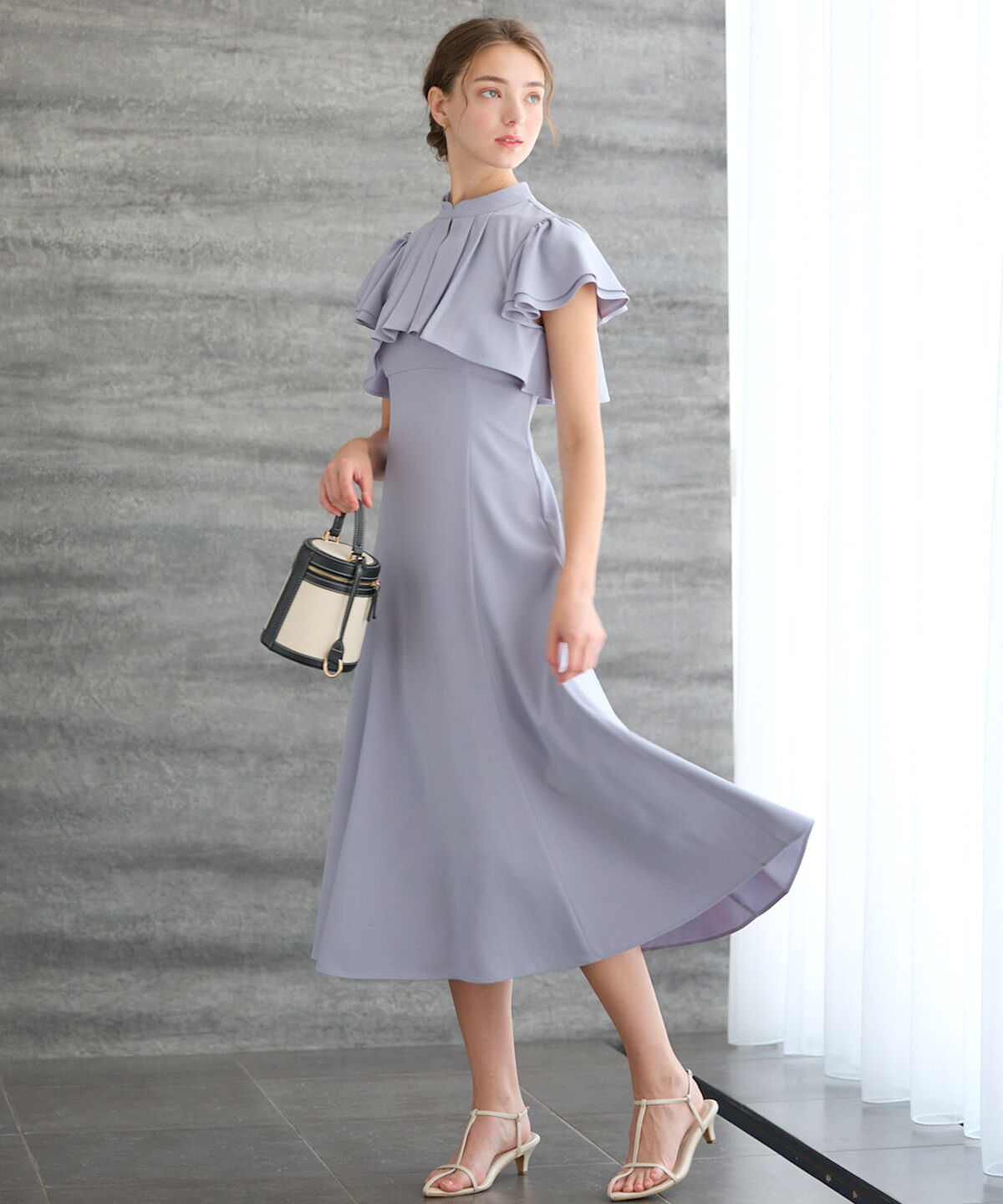 アンドクチュール「フリルケープ風ワンピース」|ワンピース|