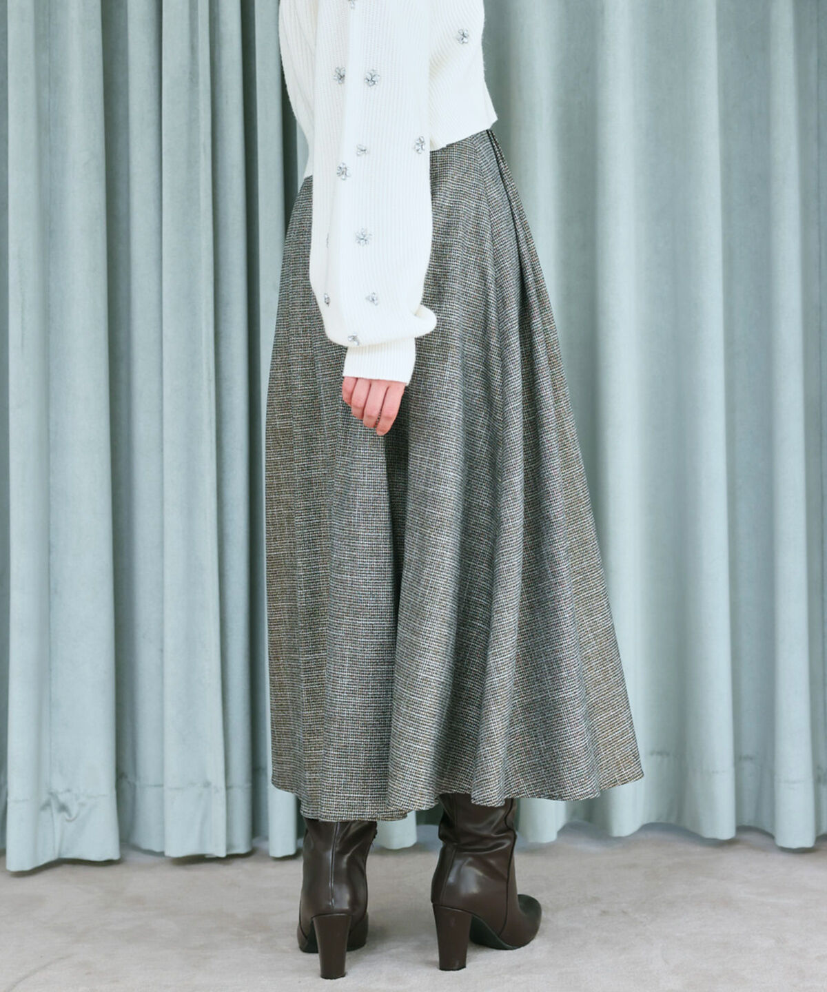 アンドクチュール「ラメツィードフレスカート」|フレア|