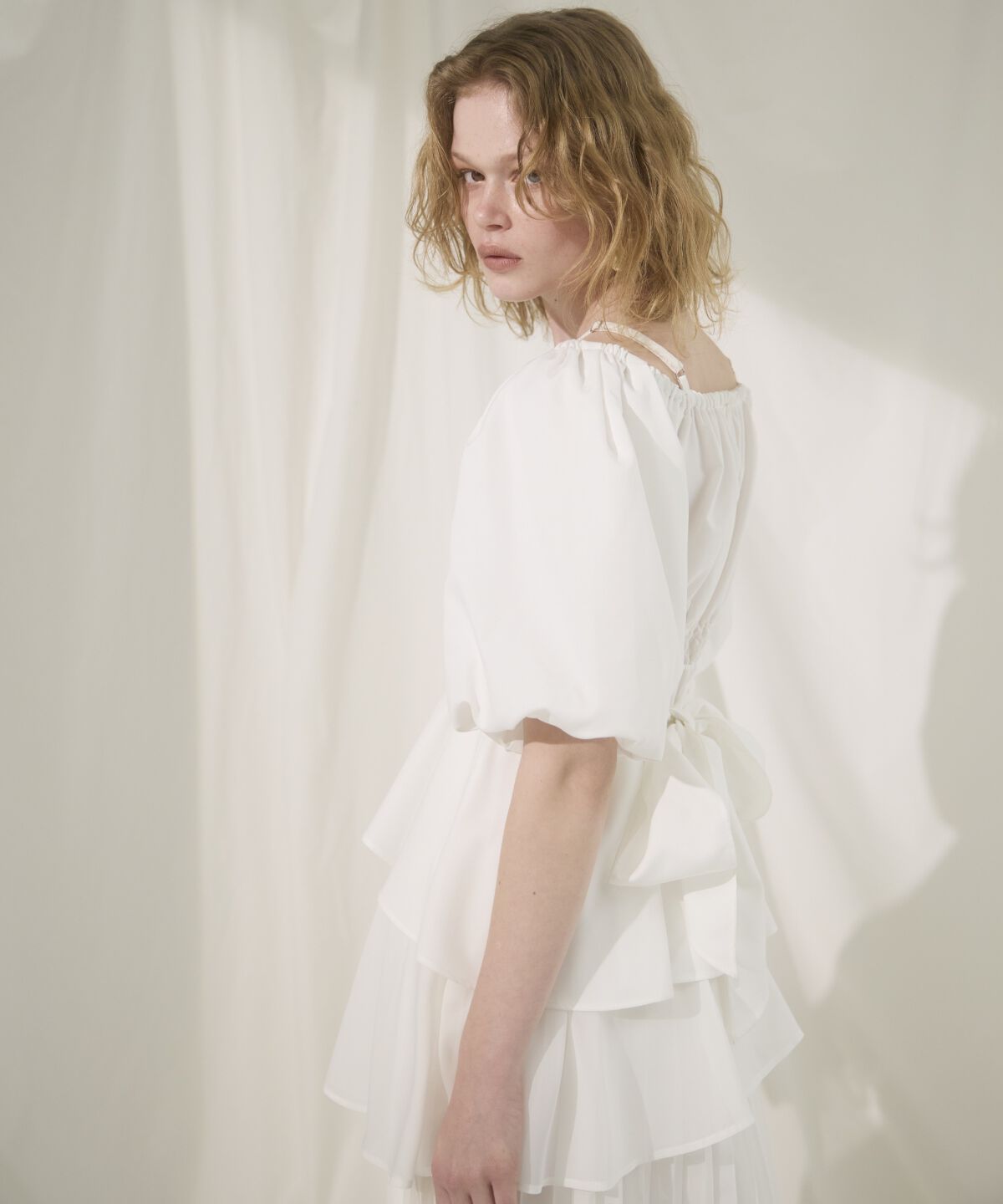 アンドクチュール「バックリボンペプラムブラウス」|シャツ・ブラウス|