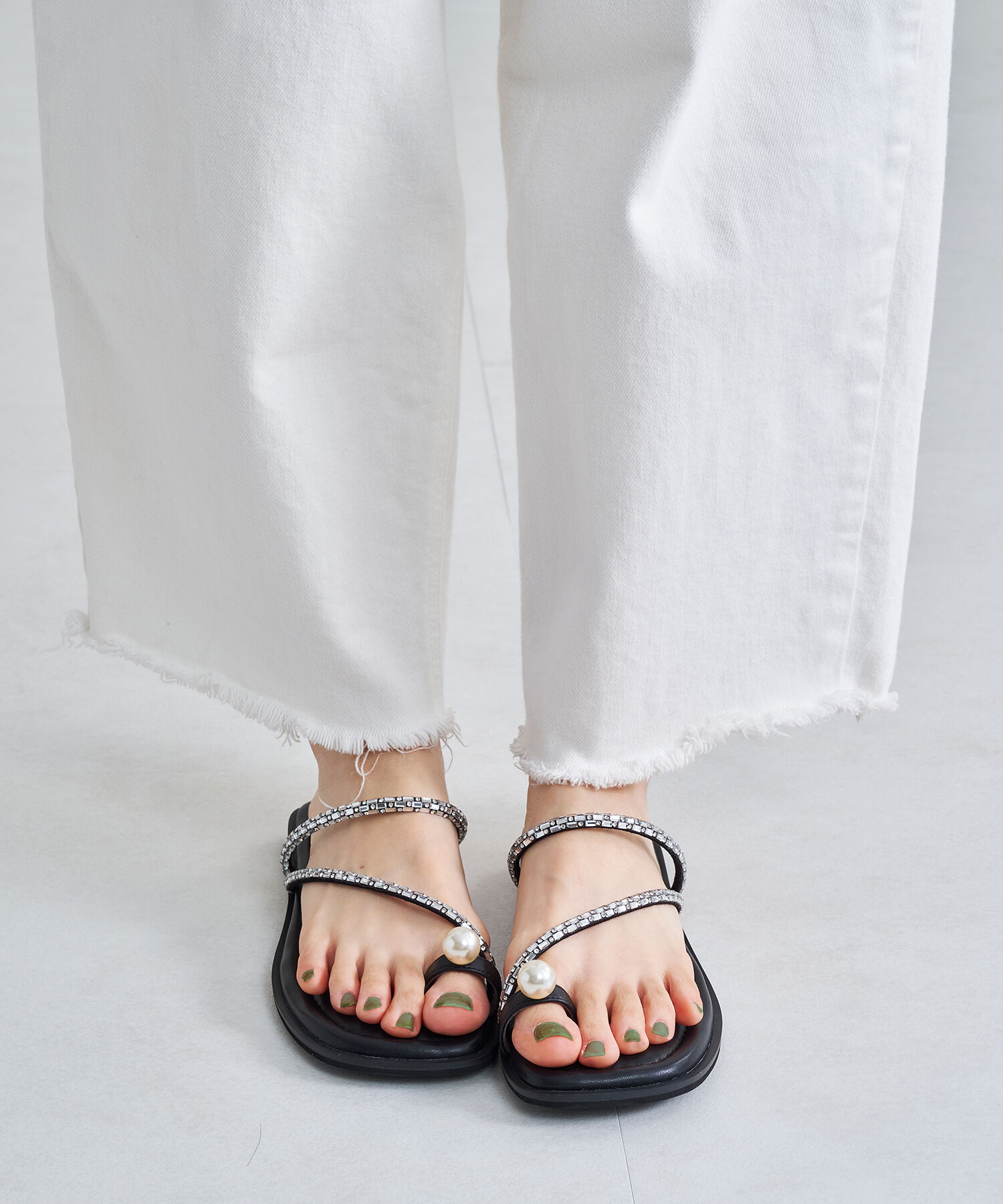 ORiental TRaffic「【トレンド】パールトングフラットサンダル/41246 サンダル」|サンダル|