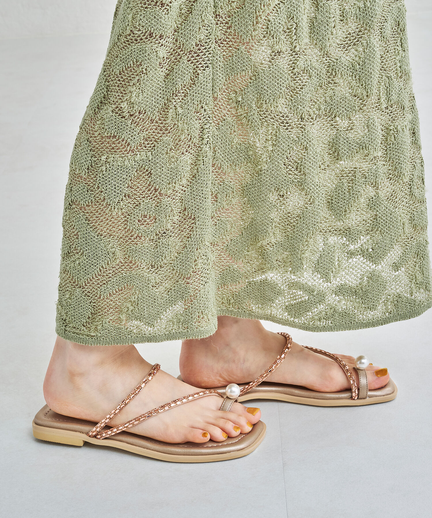 ORiental TRaffic「【トレンド】パールトングフラットサンダル/41246 サンダル」|サンダル|