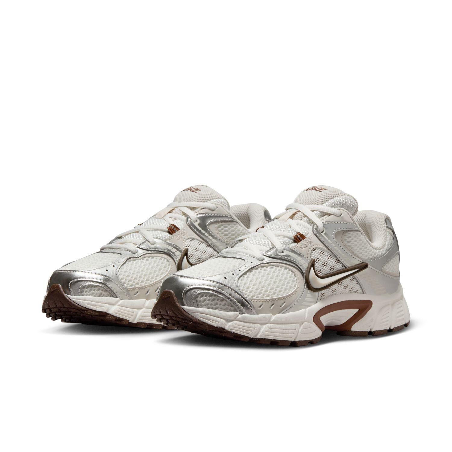 NIKE「【NIKE】W V5 RNR」|スニーカー|