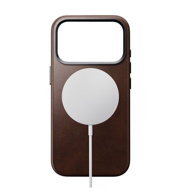 BEAMS「NOMAD / Traditional Leather Case iPhone17 Pro ケース」|モバイルケース|