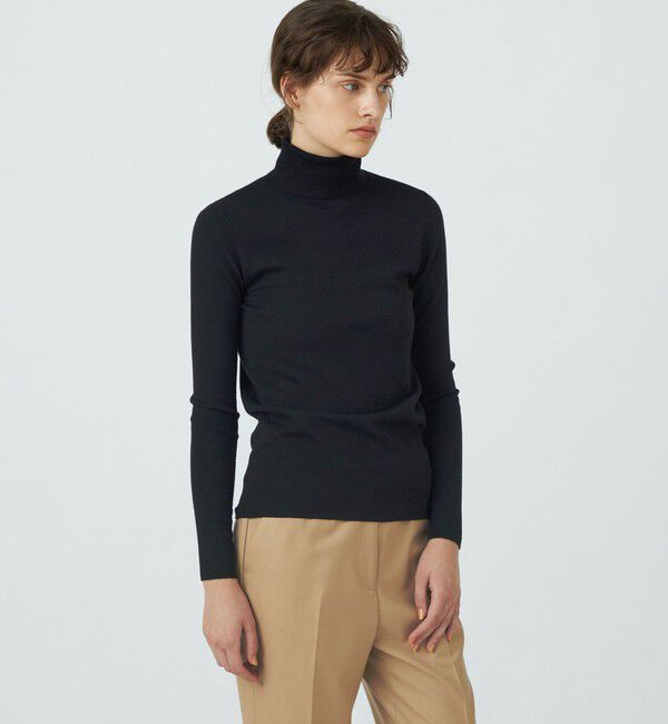 TOMORROWLAND collection「エクストラファインウール タートルネックプルオーバー」|ニット・セーター|