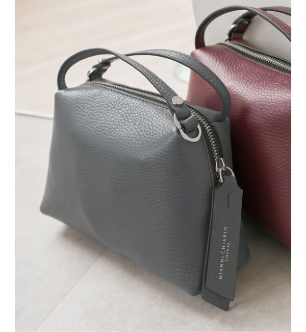 Spick and Span「GIANNI CHIARINI / ジャンニ キアリーニ ALIFA」|ショルダー・メッセンジャー|グレー