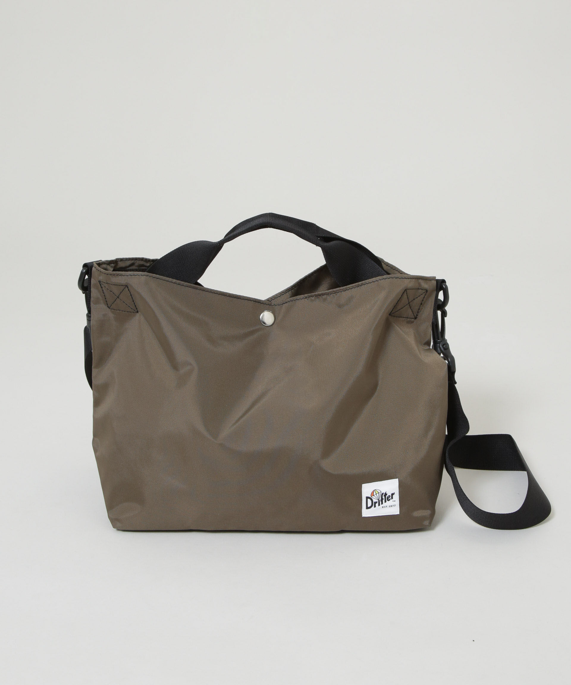 nano･universe「Drifter/CARRY ALL BAG」|ショルダー・メッセンジャー|ブラウン