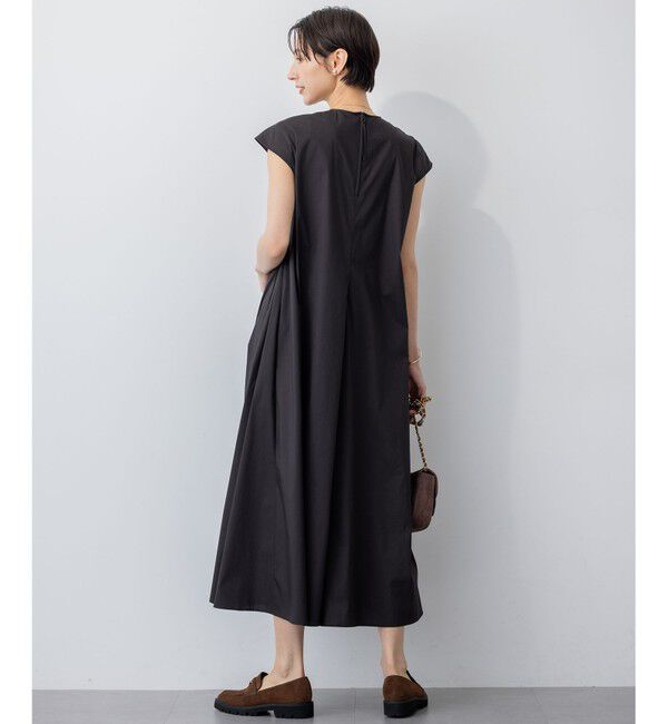 23区「【接触冷感/撥水加工/洗える】ストレッチブロード Vネックワンピース」|ワンピース|