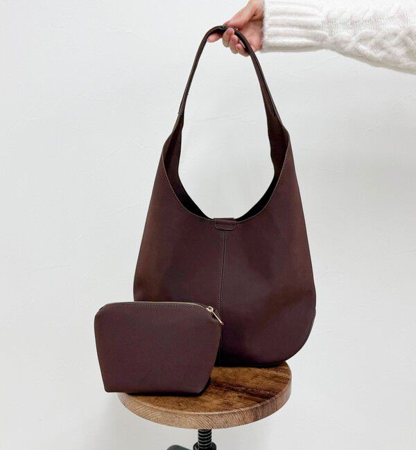 fredy emue「ポーチ付きラウンドワンショルバッグ」|ショルダー・メッセンジャー|