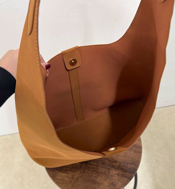 fredy emue「ポーチ付きラウンドワンショルバッグ」|ショルダー・メッセンジャー|