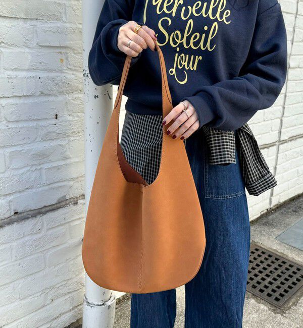 fredy emue「ポーチ付きラウンドワンショルバッグ」|ショルダー・メッセンジャー|