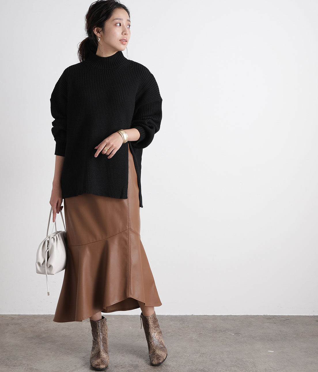 Juze「スクエアトゥセンターシームショートブーツ」|その他|