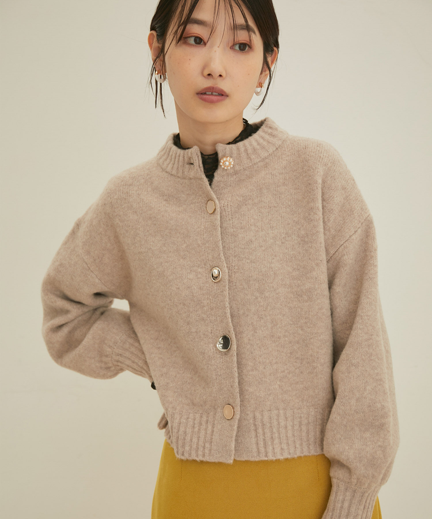 VIS「【洗える】レトロ釦ボリュームスリーブカーディガン」|カーディガン|