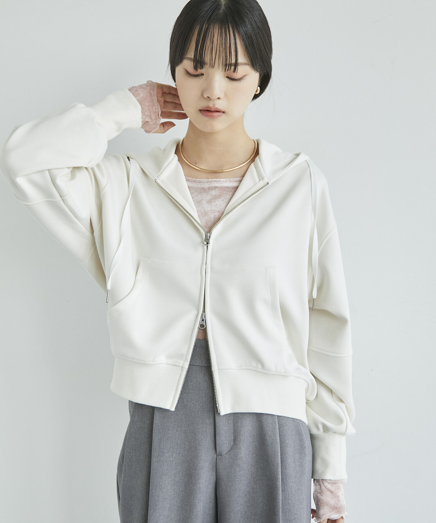 VIS「【洗える】ポンチショートパーカー」|パーカー|