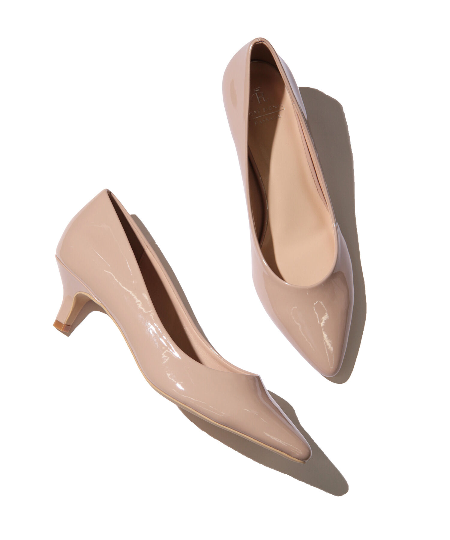 ROPE PICNIC PASSAGE「エナメルポインテッドトゥプレーンパンプス」|パンプス|