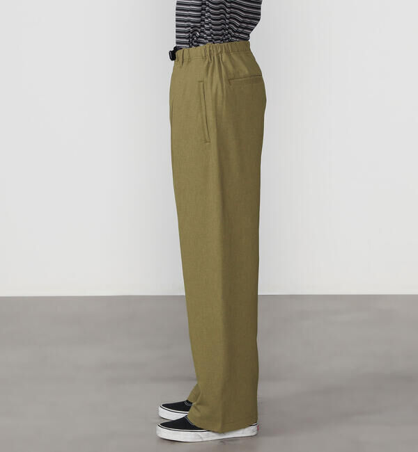  「Gramicci | 〈別注〉2タックシームレスパンツ MEN」|チノ|