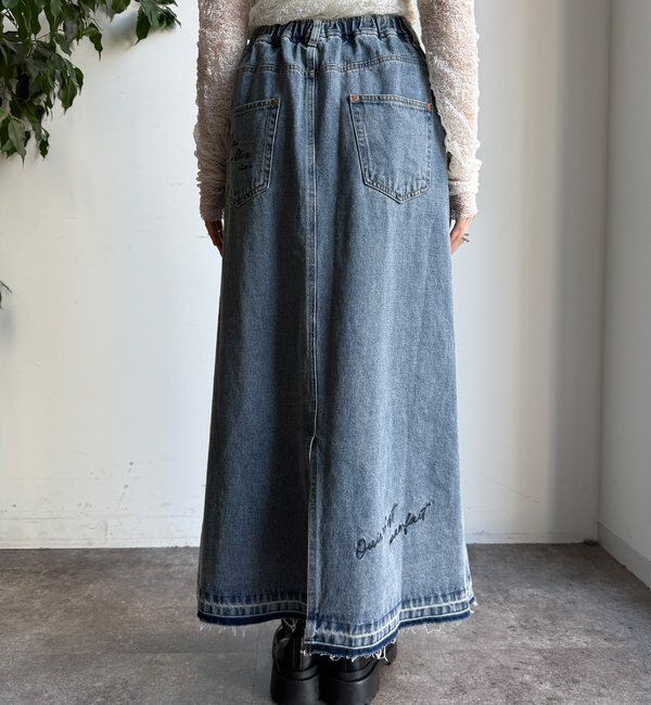  「【WEB限定】デニム刺繍フロントボタンスカート」|スカート|