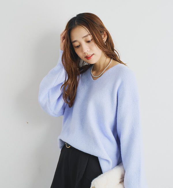  「《人気アイテム・柔らかく軽い着心地》ヤクライクVネックニット」|ニット・セーター|