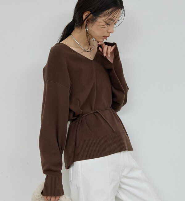  「【CHIKAコラボ】【着やせ&times;時短おしゃれ】タイ付き総針Vネックニット」|ニット・セーター|