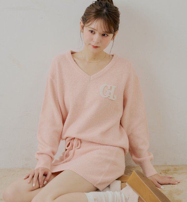  「【セットアップ対応】胸ロゴVネックルーズニット」|ニット・セーター|ピンク