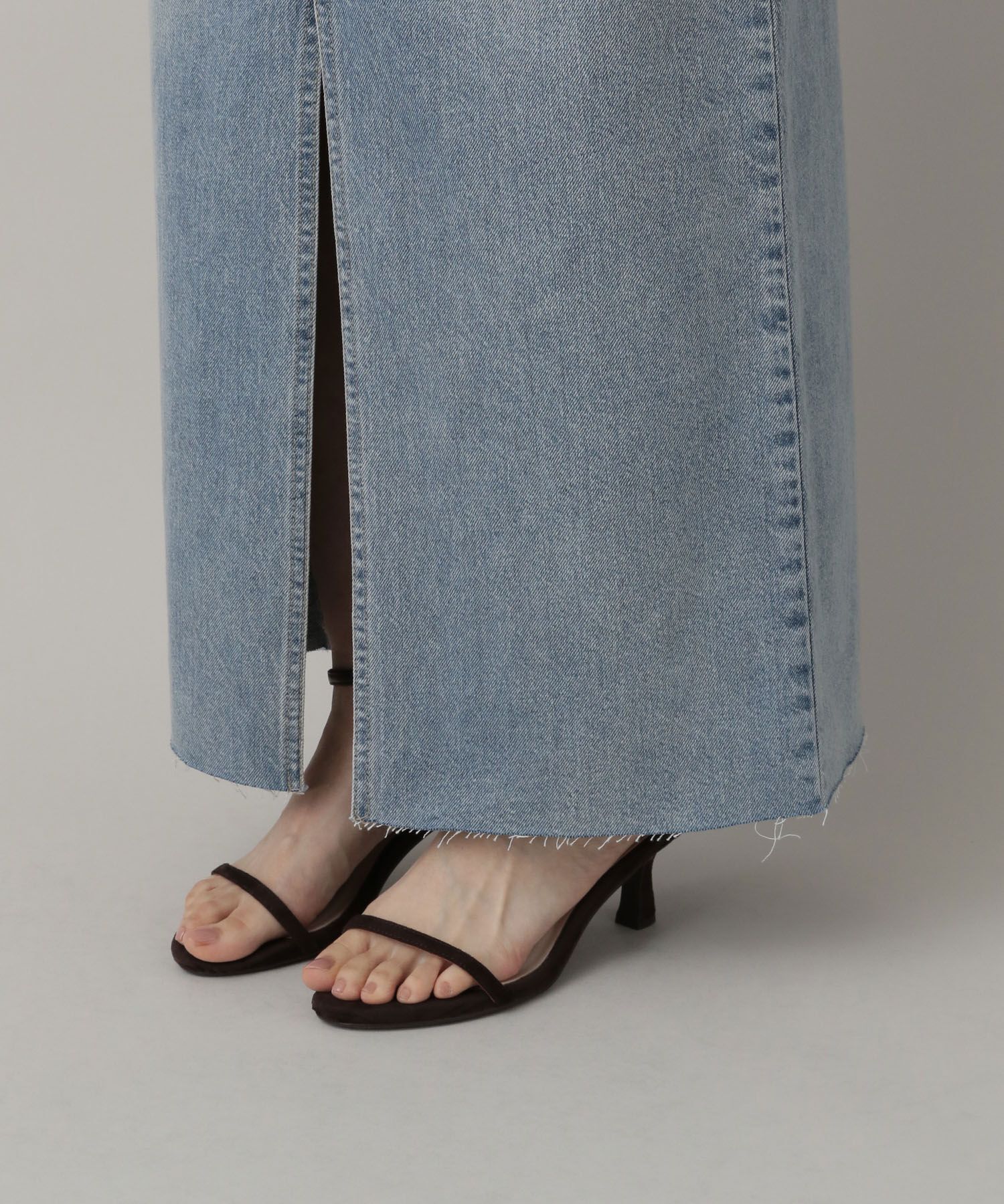 A part by 「Apbスリットデニムスカート」|タイト|