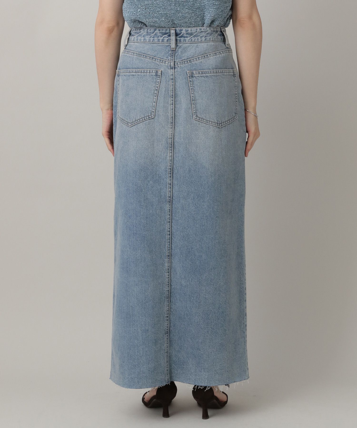 A part by 「Apbスリットデニムスカート」|タイト|