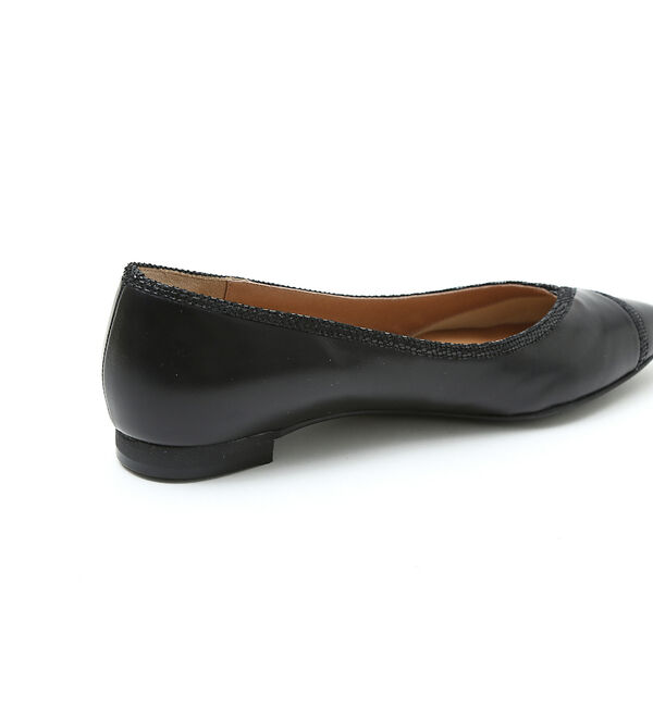 AU BANNISTER「パイピングデザインフラットパンプス」|パンプス|