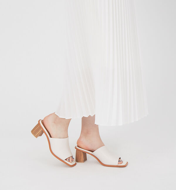 AU BANNISTER「ワイドスクエアミュール」|サンダル|