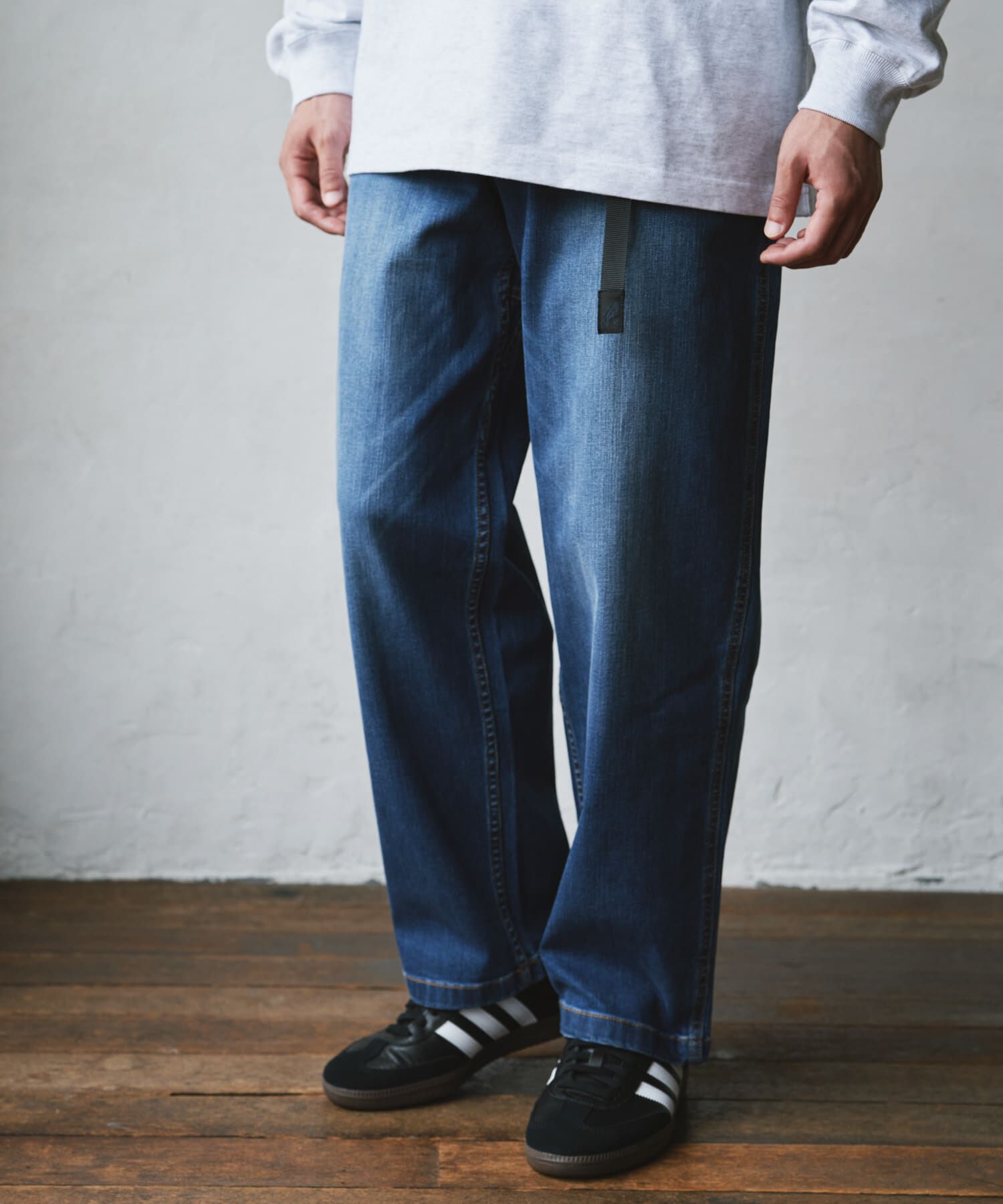 URBAN RESEARCH DOORS「『別注』Gramicci　Mountain Wide Pants」|デニム|