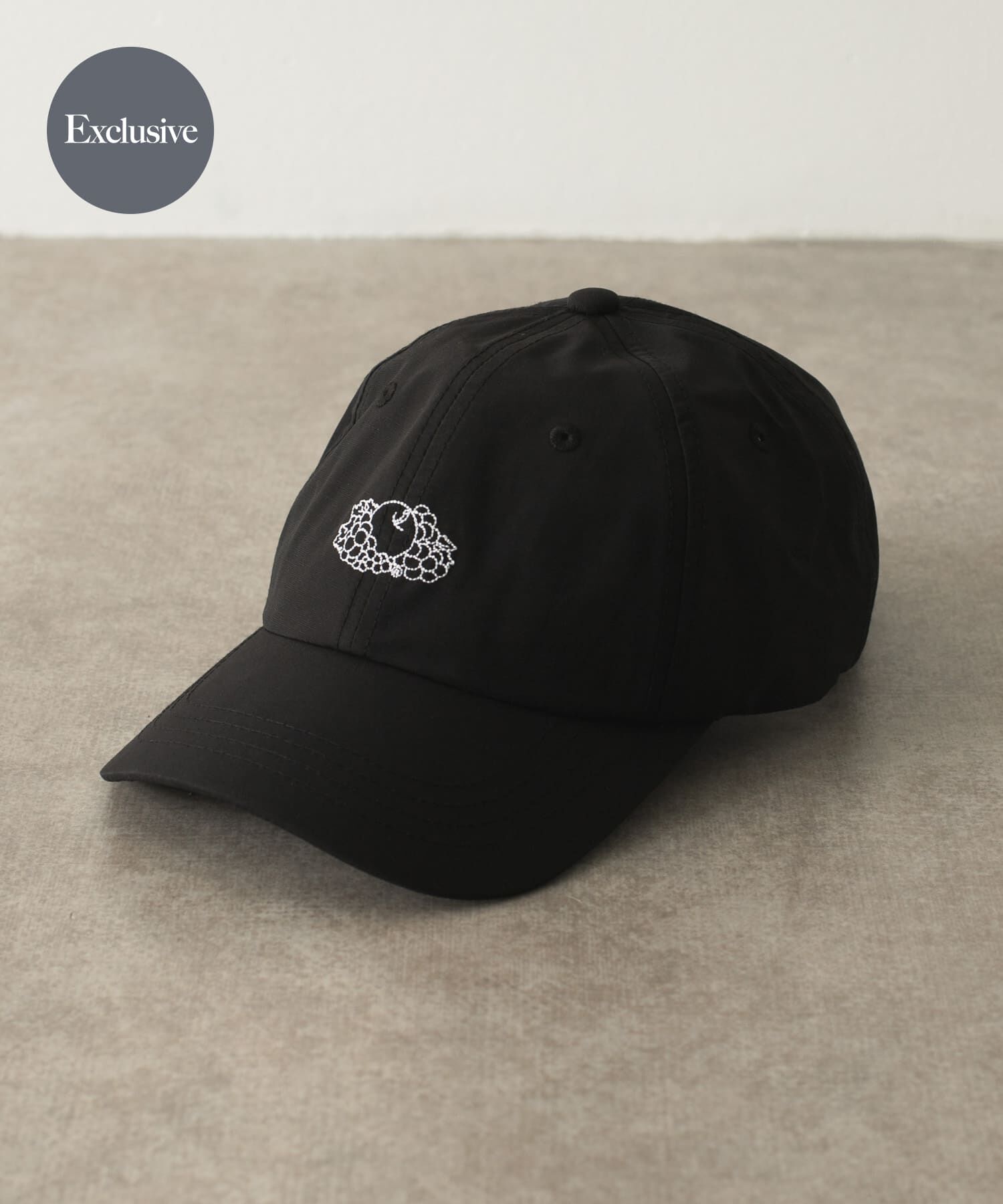 URBAN RESEARCH DOORS「『別注』FRUIT OF THE LOOM&times;DOORS　刺繍キャップ」|キャップ・キャスケット|ブラック