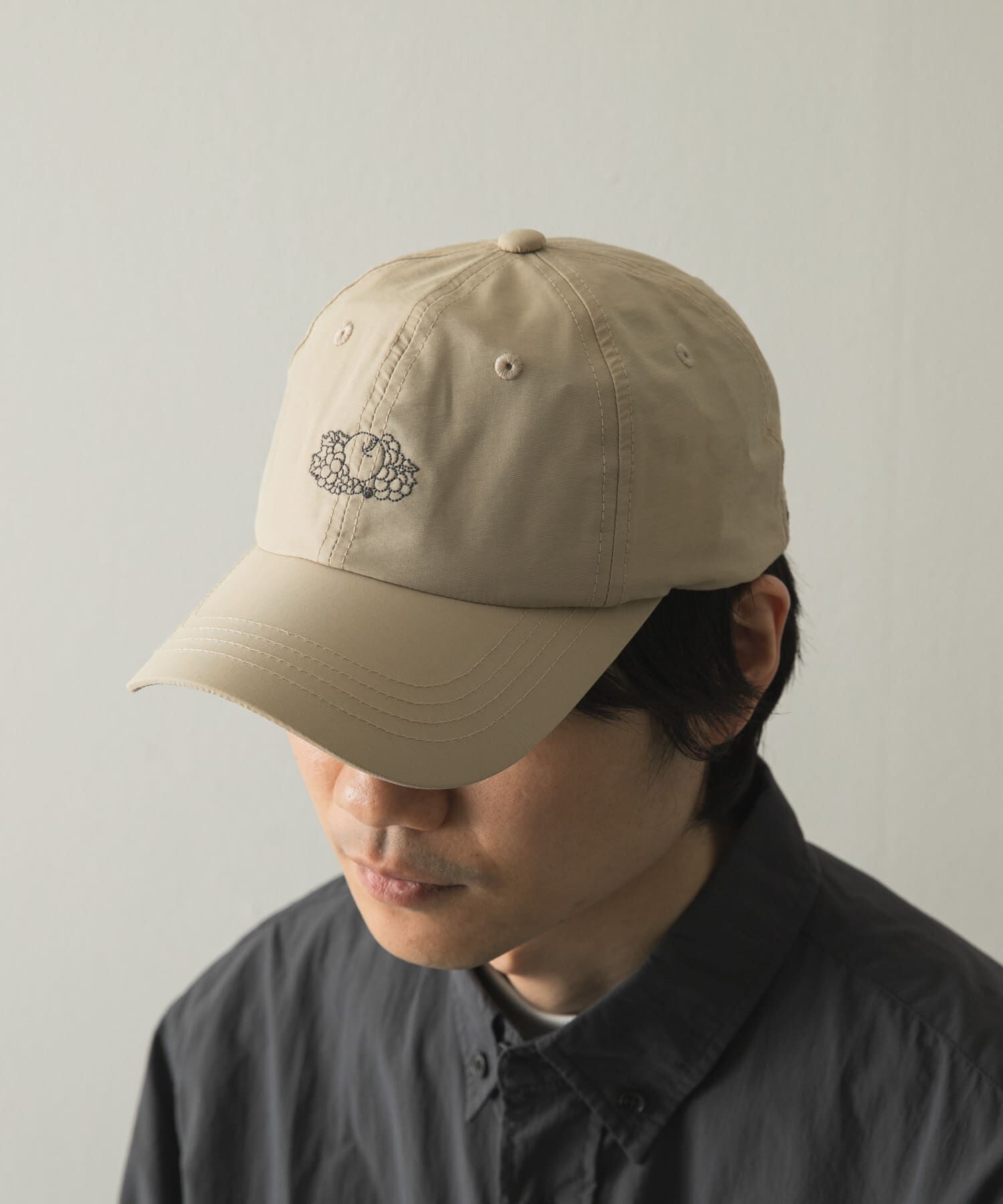 URBAN RESEARCH DOORS「『別注』FRUIT OF THE LOOM&times;DOORS　刺繍キャップ」|キャップ・キャスケット|