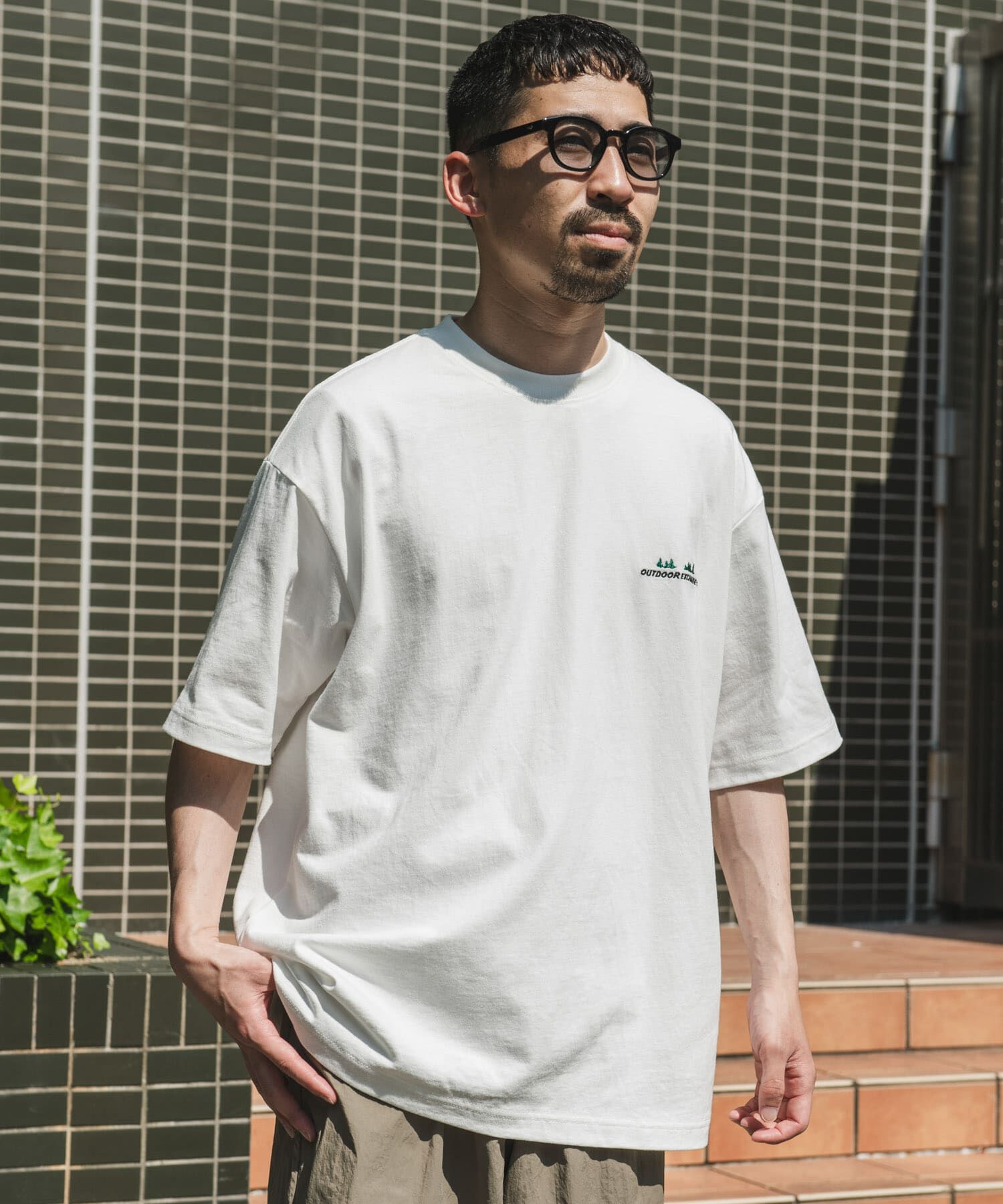 URBAN RESEARCH DOORS「OUTDOOR EXCHANGE SHORT-SLEEVE T-SHIRTS」|Tシャツ・カットソー|ホワイト