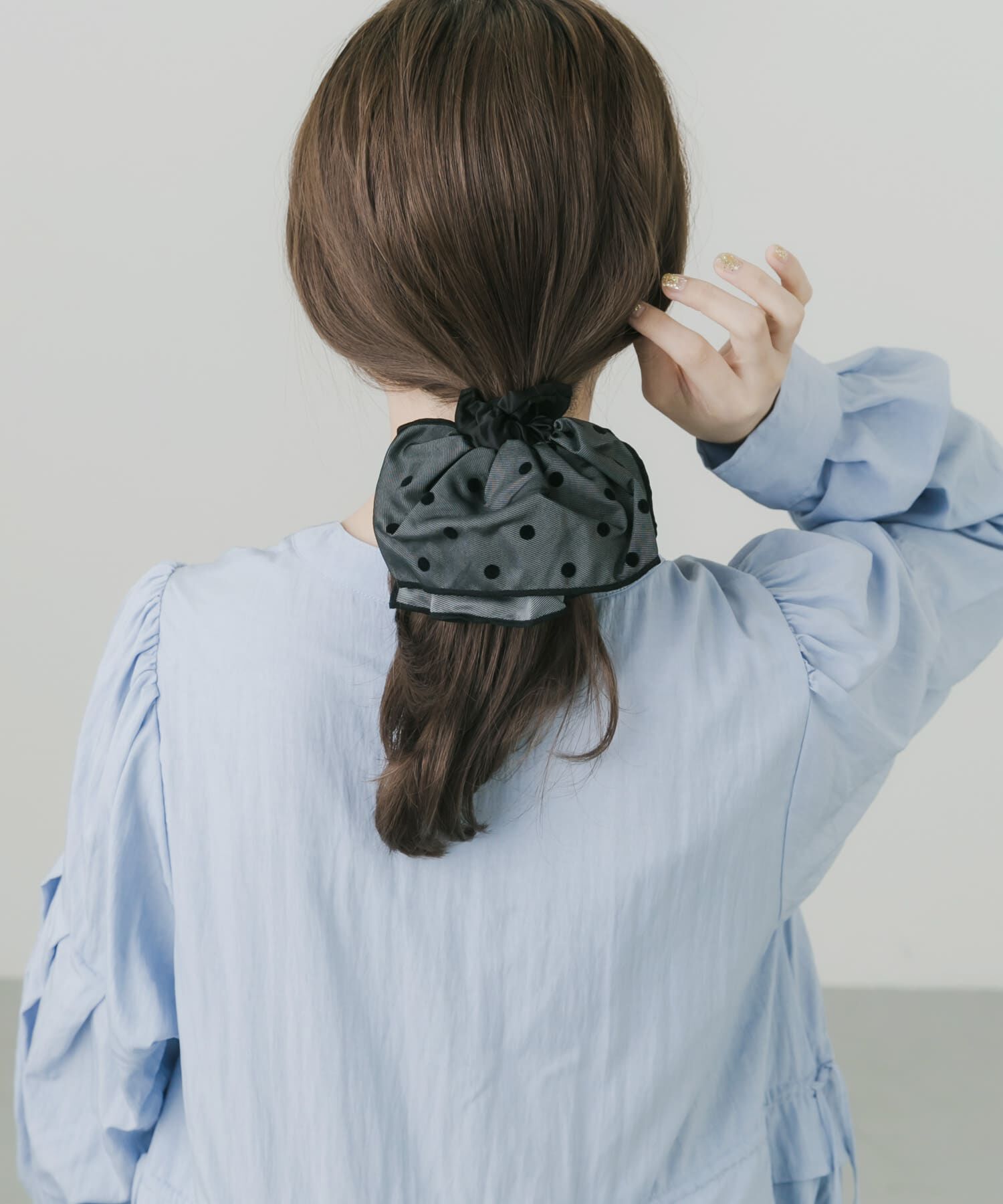 SMELLY「ドットフリルシュシュ」|ヘアゴム・シュシュ|