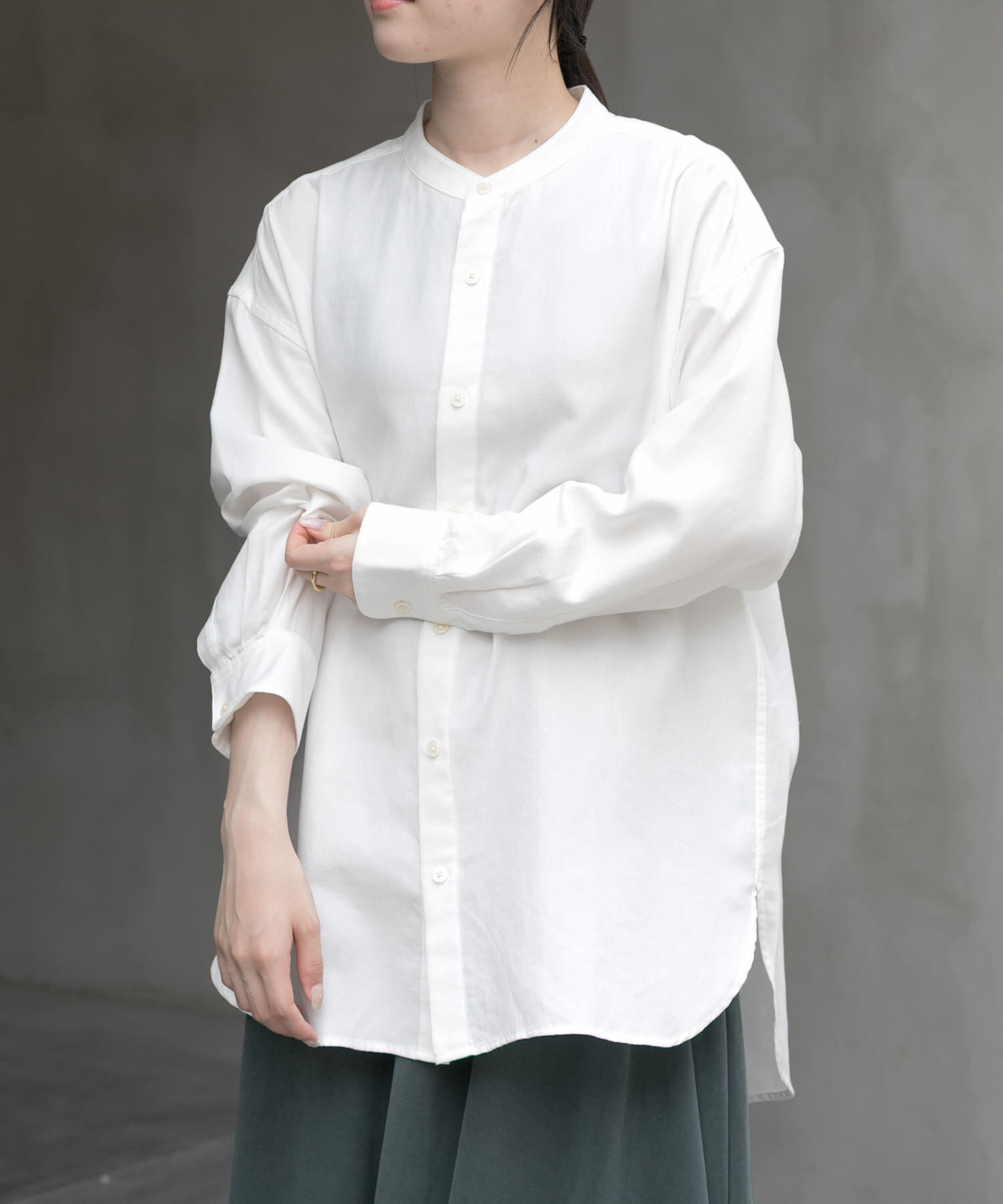 URBAN RESEARCH DOORS「FORK&SPOON　バンドカラーダブルクロスシャツ」|シャツ・ブラウス|オフホワイト