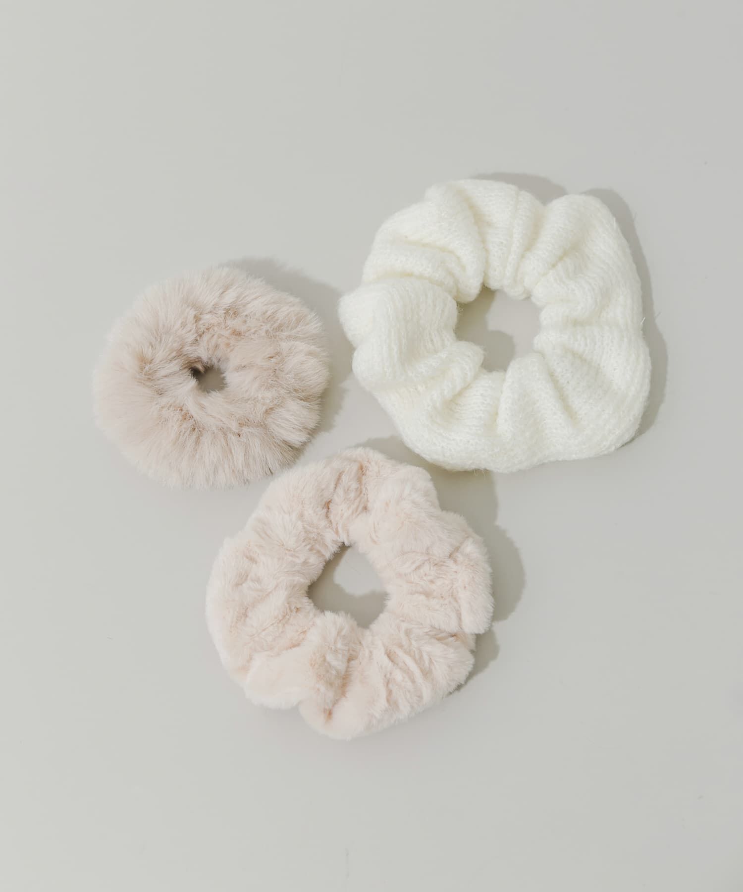 SMELLY「ニットファー3セットシュシュ」|ヘアゴム・シュシュ|