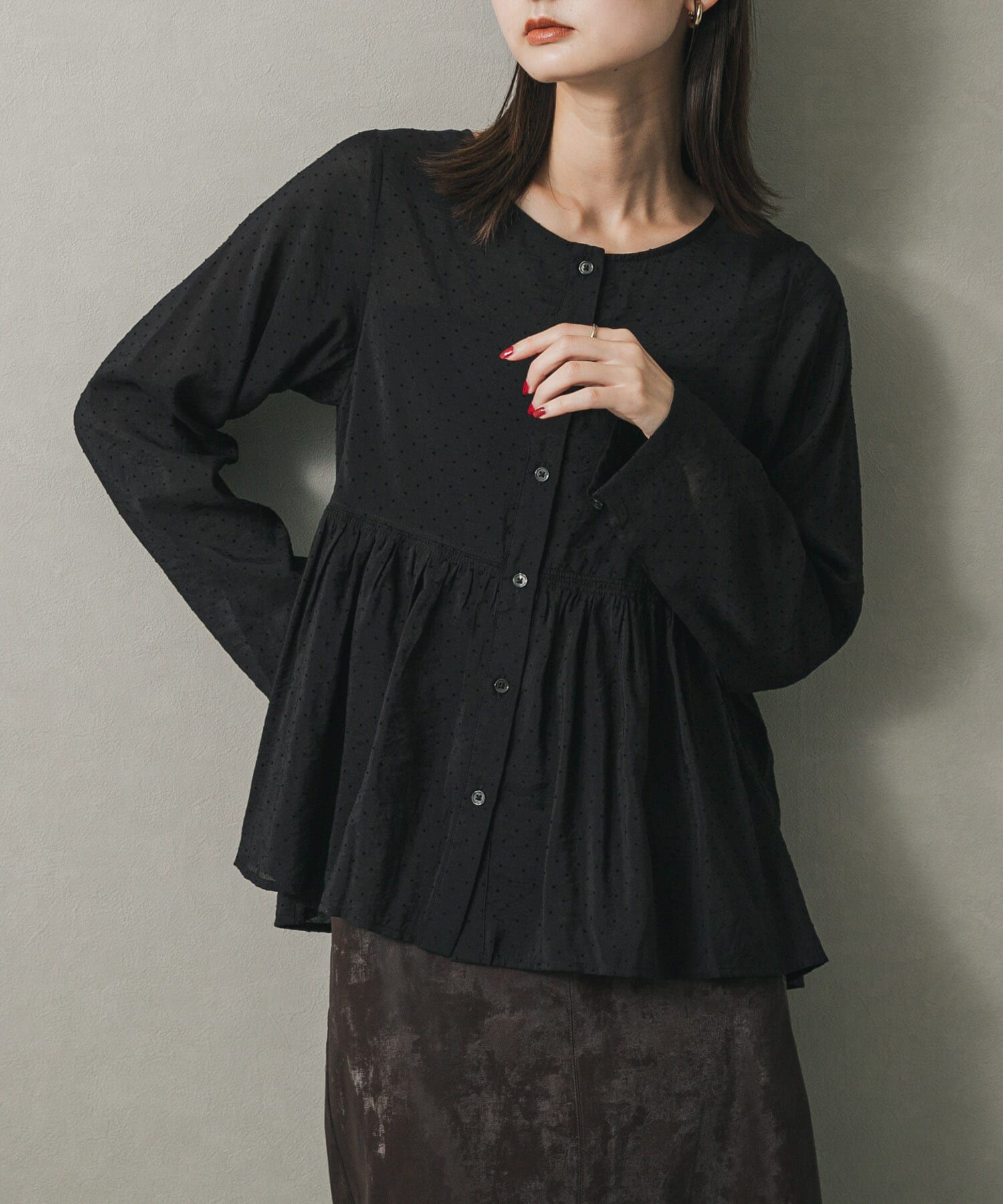 SENSE OF PLACE by URBAN RESEARCH「フロッキードットウエストギャザーブラウス」|シャツ・ブラウス|ブラック系その他