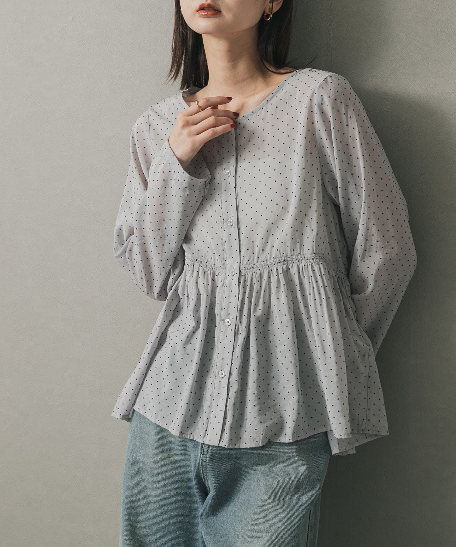 SENSE OF PLACE by URBAN RESEARCH「フロッキードットウエストギャザーブラウス」|シャツ・ブラウス|ブルー系その他