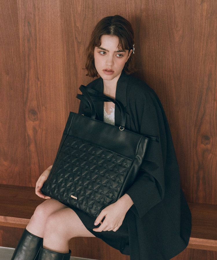 Maison de FLEUR「リボンキルティングキャリーオントート」|トートバッグ|ブラック