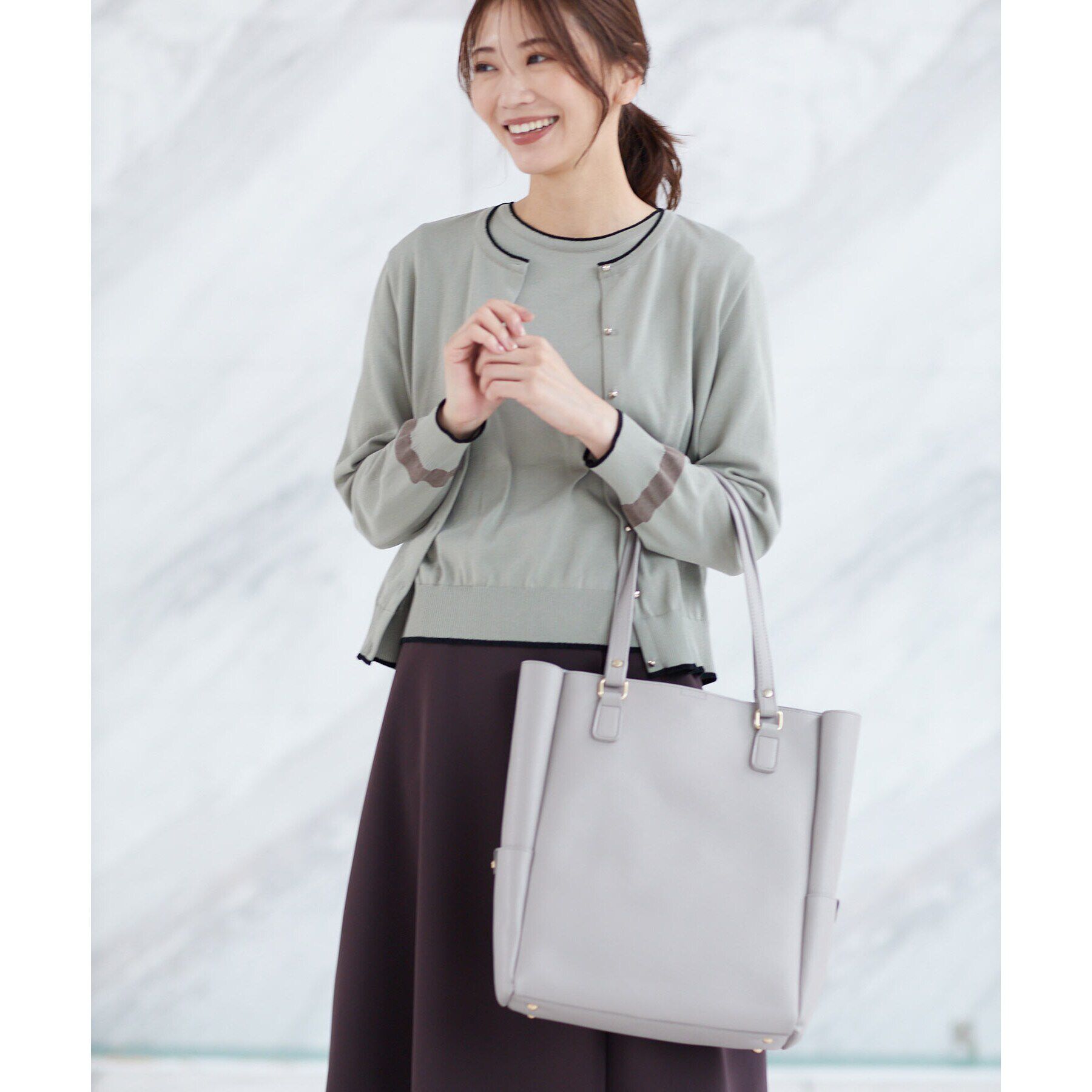 Reflect「【コートの上からでも肩掛けしやすい！パソコン収納可／WEB限定カラーあり】&rsquo;24秋冬 毎日バッグ」|トートバッグ|グレー(012)