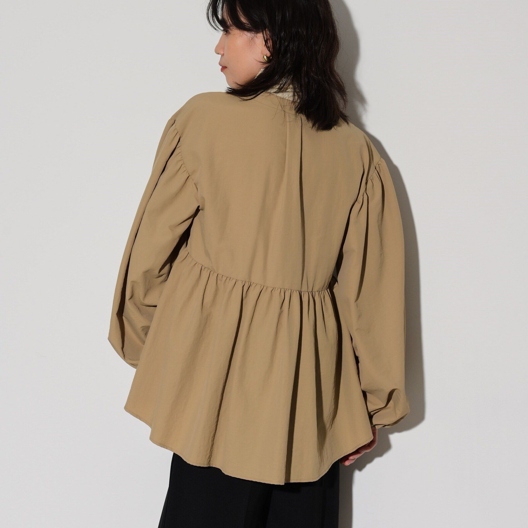 GALLEST「ノーカラーぺプラムブルゾン」|ブルゾン・スタジャン|