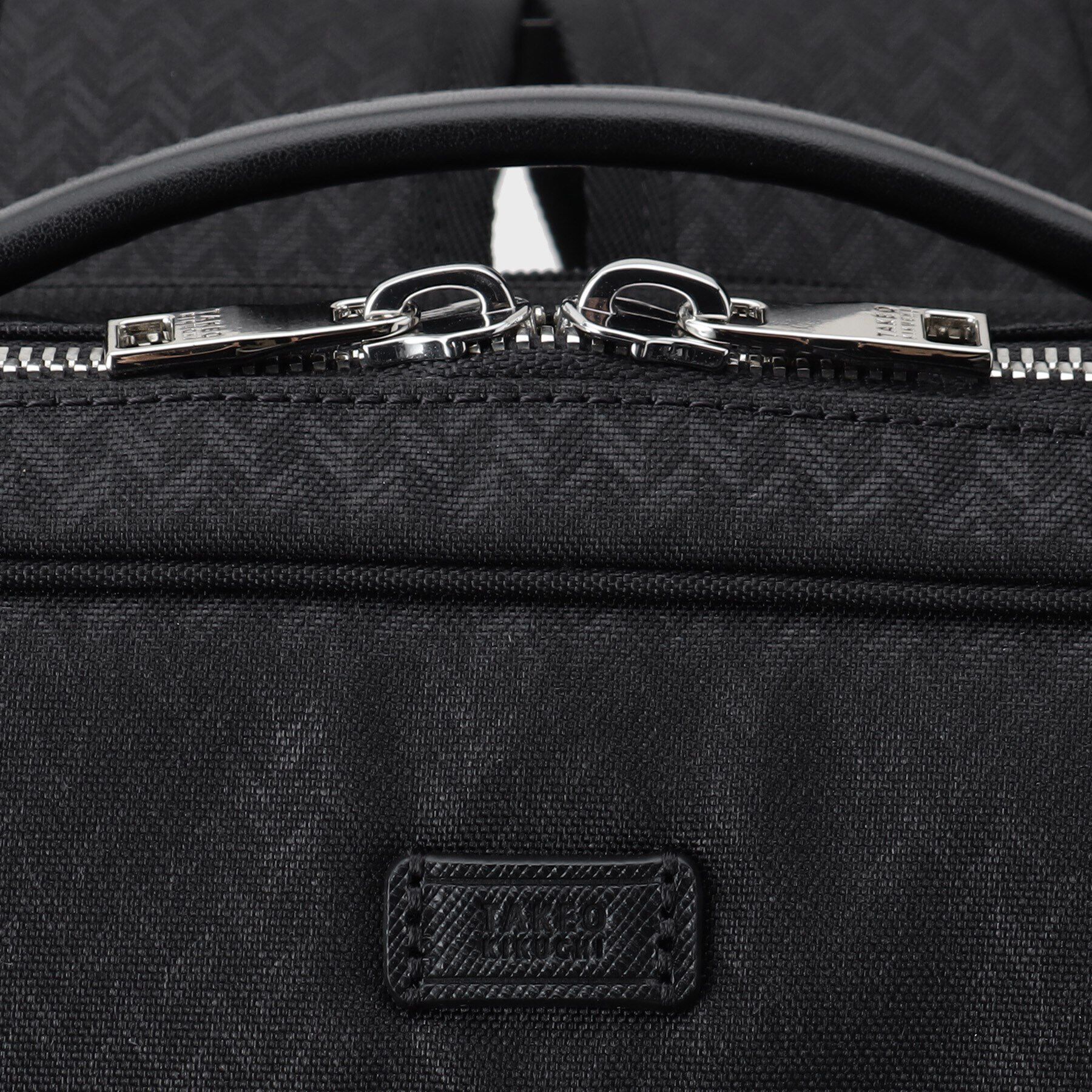 TAKEO KIKUCHI「【3WAY/15インチPC対応】ヒートエンボス矢絣柄 バッグ」|リュック|