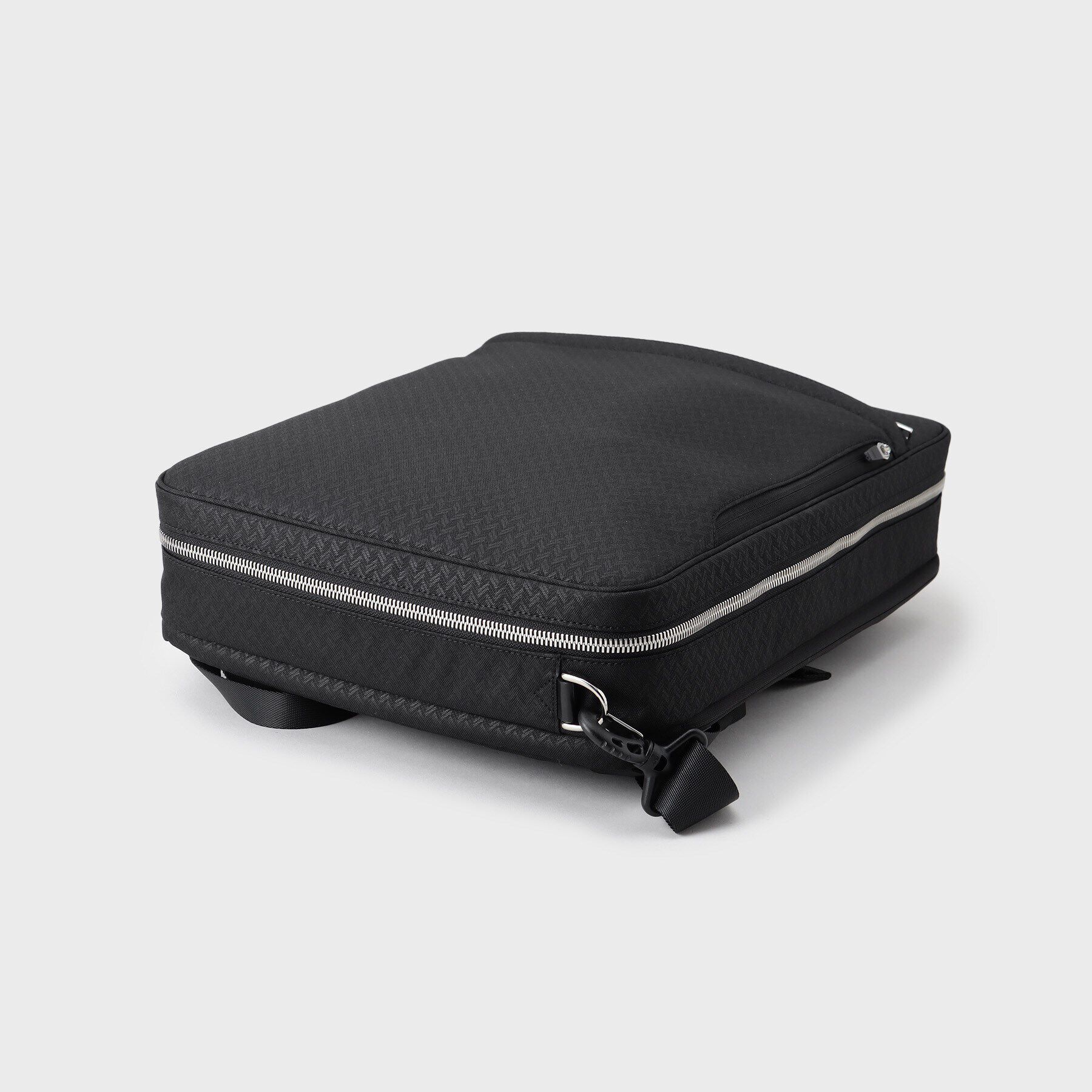 TAKEO KIKUCHI「【3WAY/15インチPC対応】ヒートエンボス矢絣柄 バッグ」|リュック|