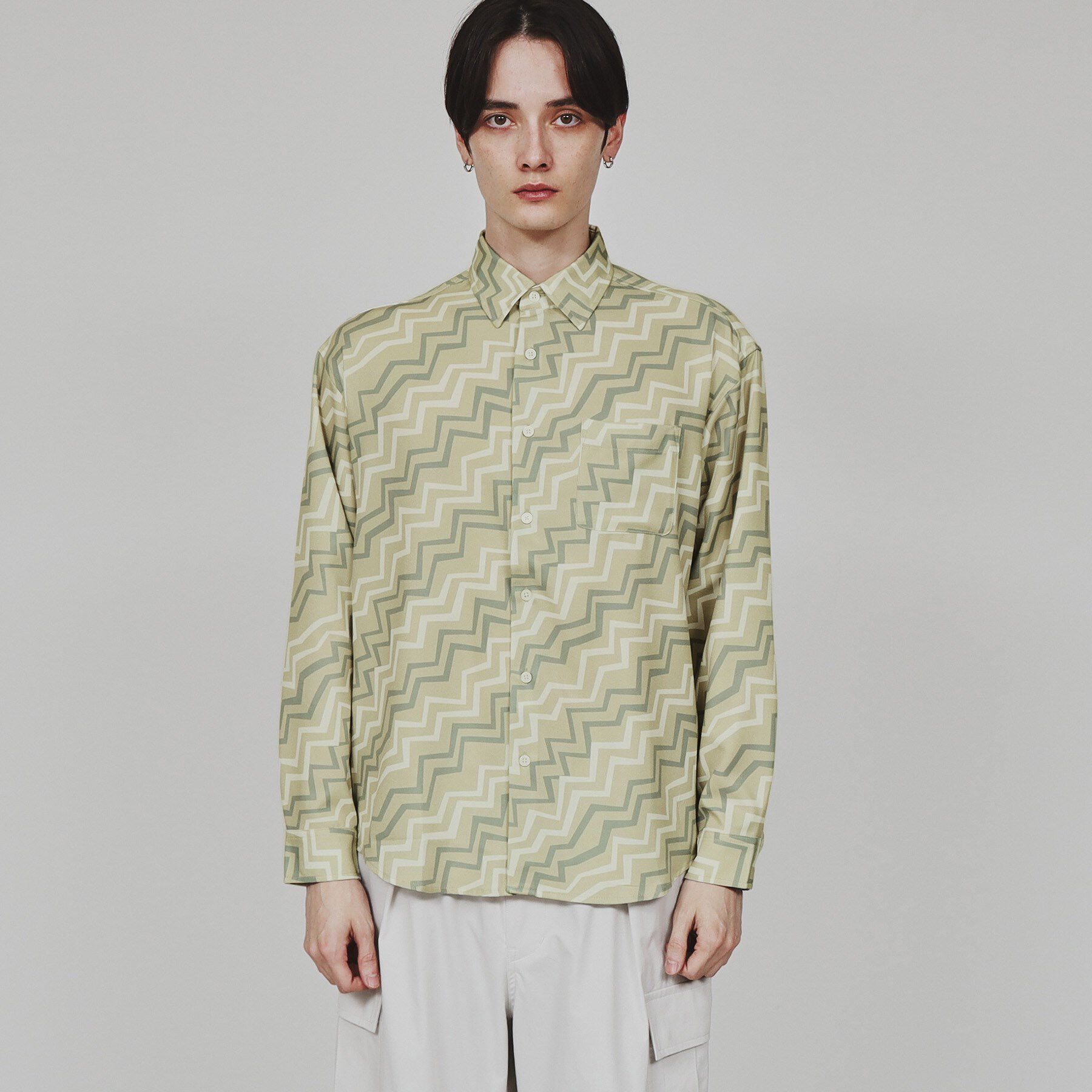tk.TAKEO KIKUCHI「幾何学柄シャツ」|シャツ・ブラウス|
