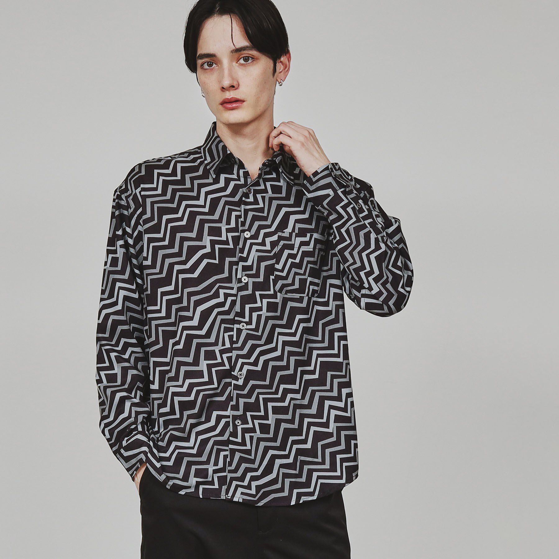 tk.TAKEO KIKUCHI「幾何学柄シャツ」|シャツ・ブラウス|