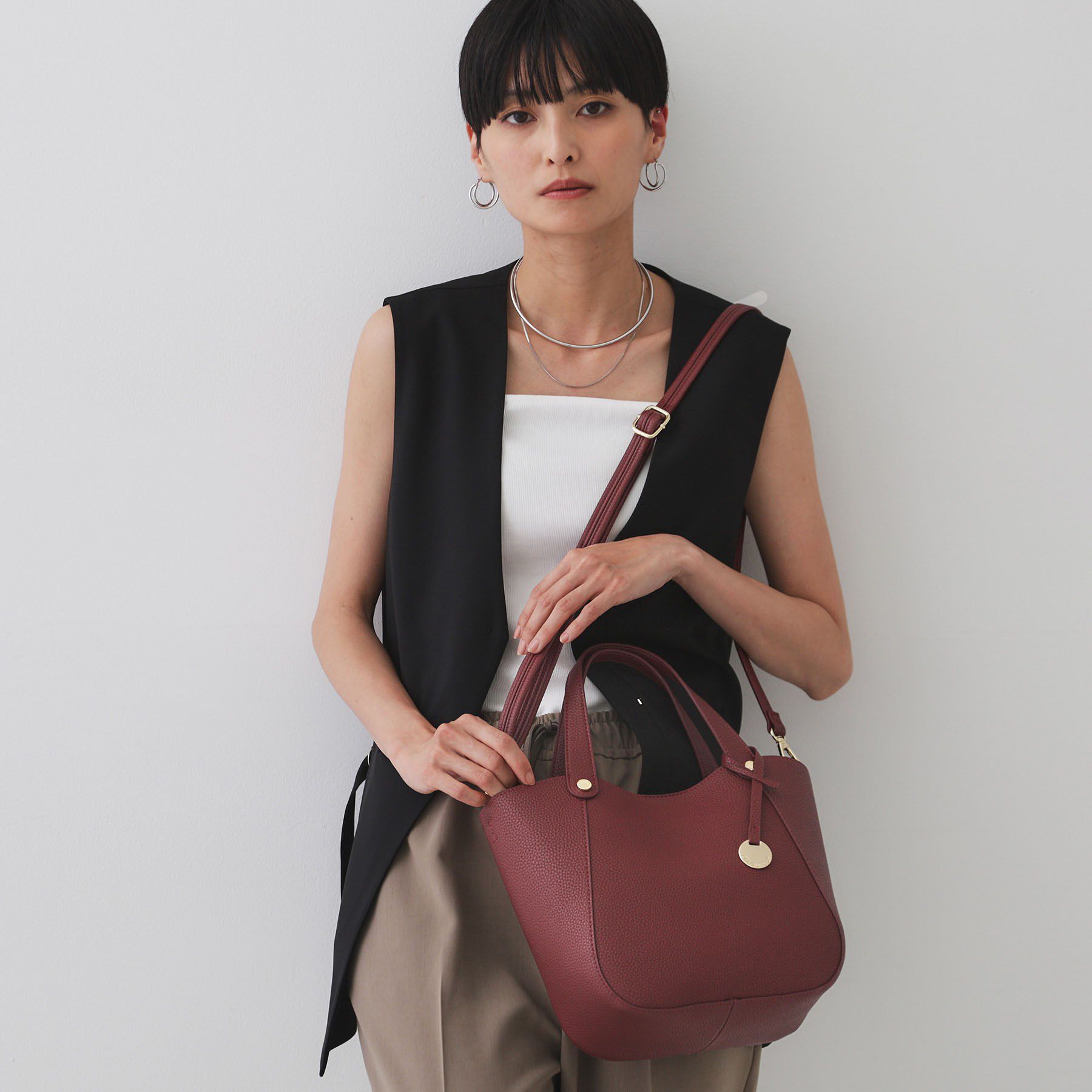 OPAQUE.CLIP「【軽量/2WAY】コインカシメシュリンクミドルトートバッグ」|トートバッグ|ボルドー(064)