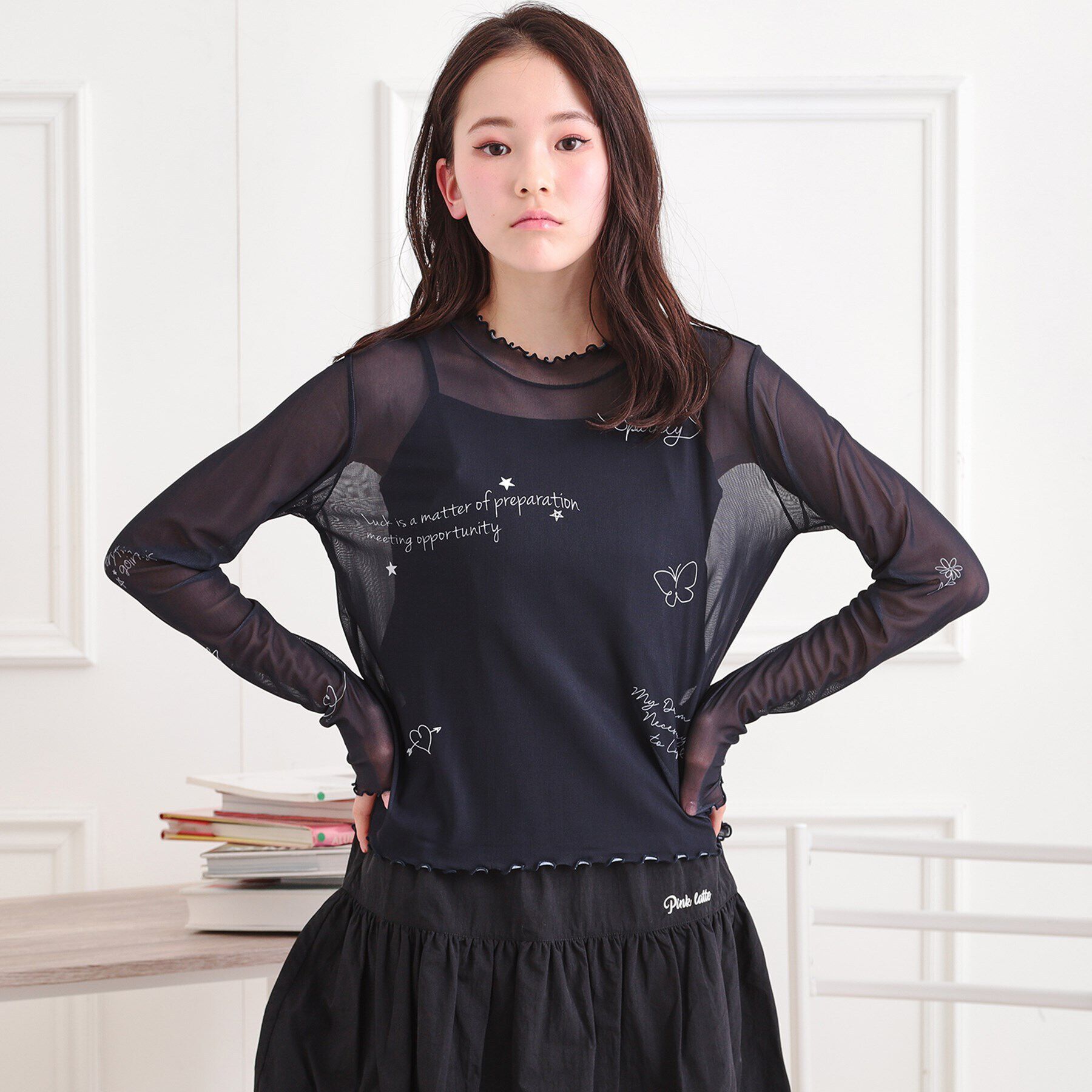 PINK-latte「【セットアイテム】プリントシアープルオーバー＋キャミ」|Tシャツ・カットソー|ネイビー(094)