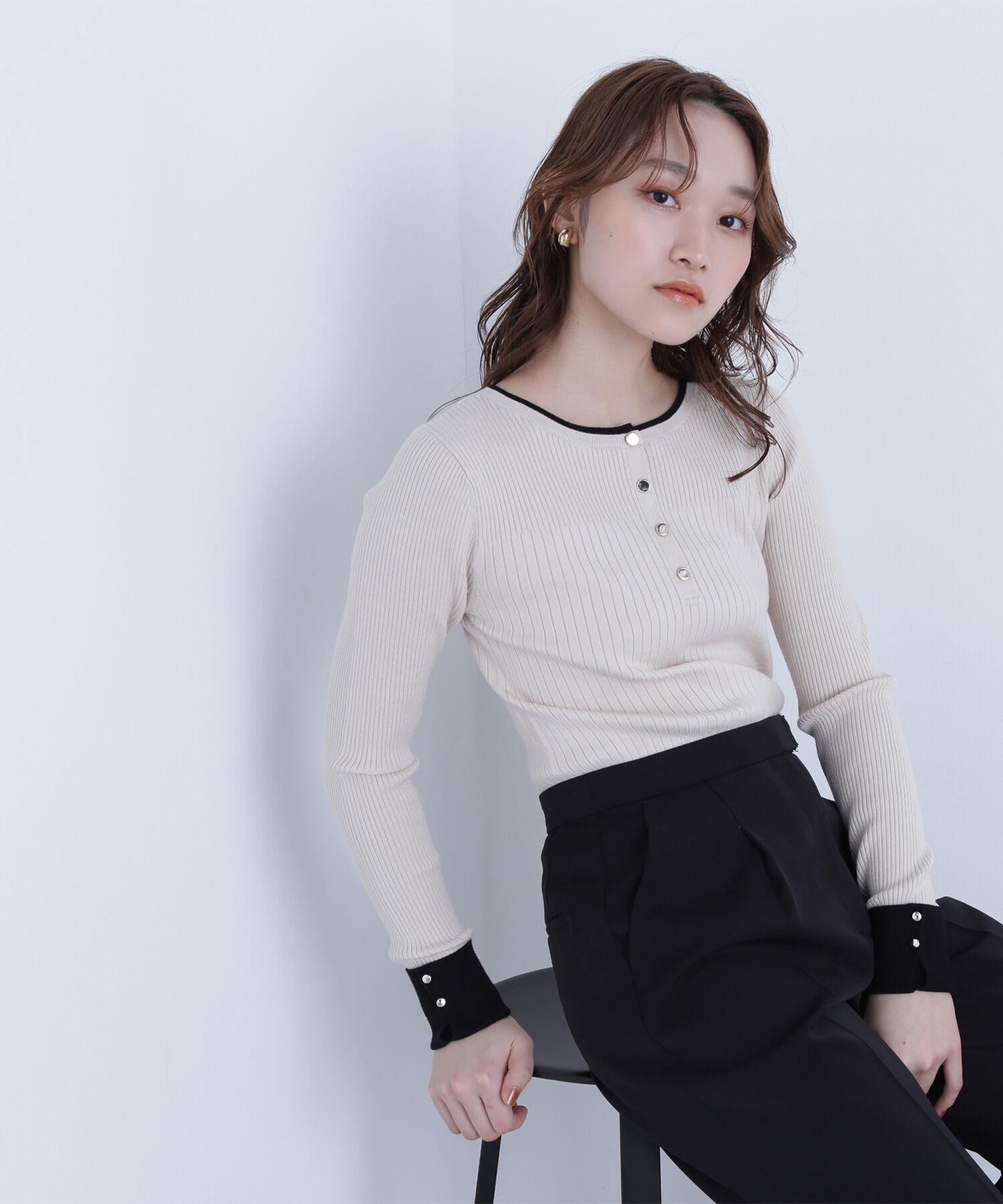  「フロントボタンバイカラーニット」|ニット・セーター|オフベージュ 2