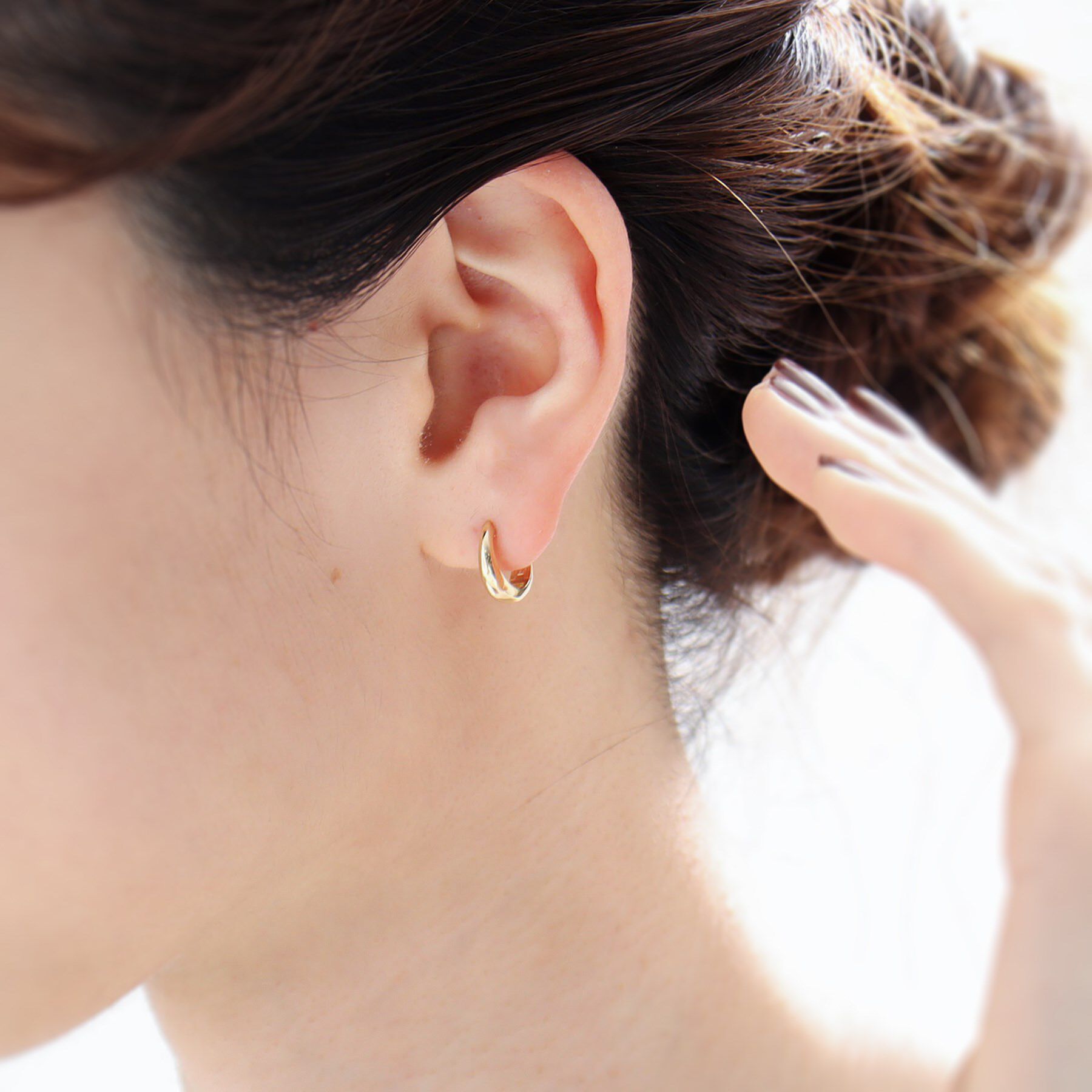 COCOSHNIK「K10月甲中折れ フープピアス」|ピアス|