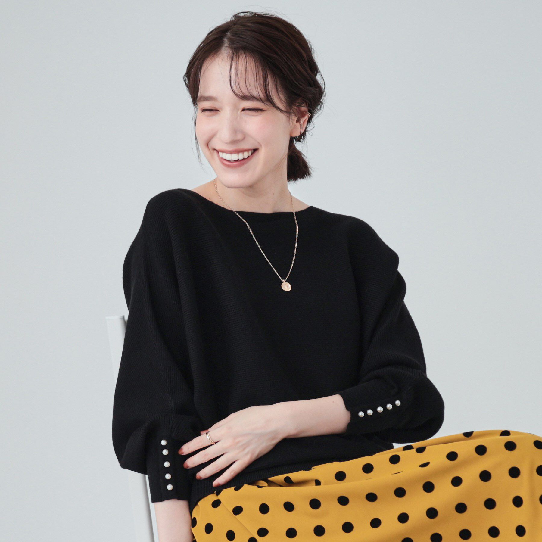 SHOO･LA･RUE「【高レビュー/洗える】優しく上品に リブドルマン お袖フェイクパールニット」|ニット・セーター|ブラック(019)